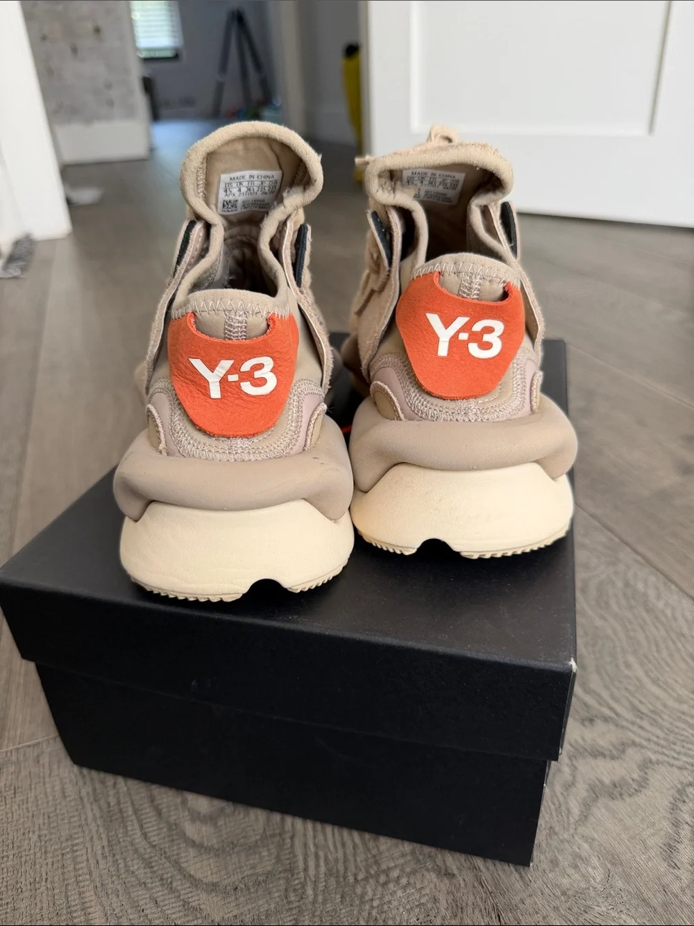 Y-3 Women’s Beige Suede Low-Top Sneakers